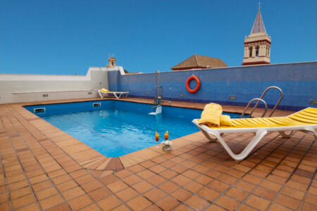 Terraza y piscina - Hotel Centro de Sevilla 16